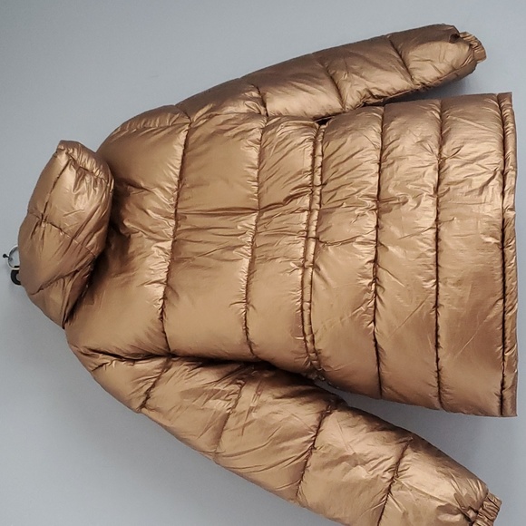 Amazon Essentials Women's Jacket - Picture 4 of 17